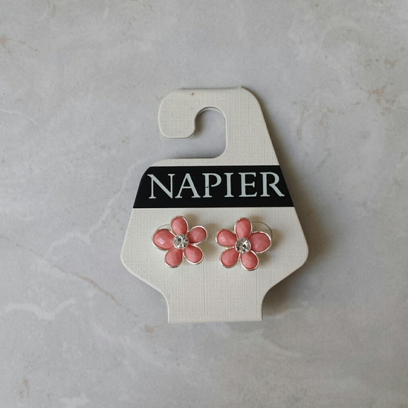 NWT Napier flower earrings - Picture 2 of 7